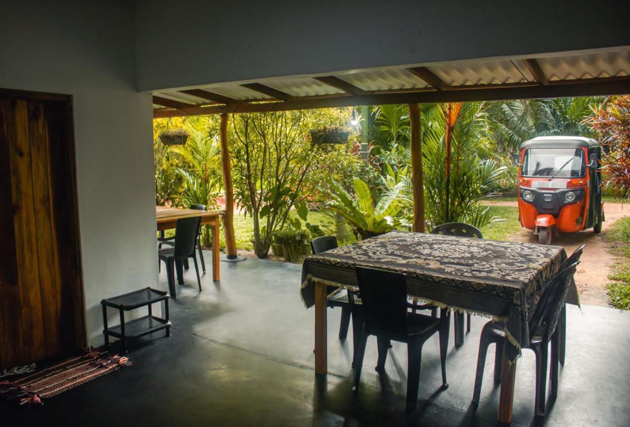 Sigiri Sandilu Homestay Sigiriya Buitenkant foto