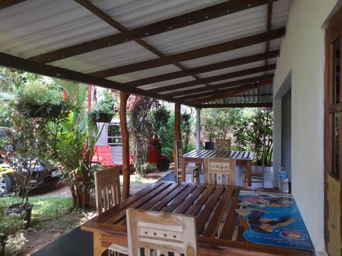 Sigiri Sandilu Homestay Sigiriya Buitenkant foto
